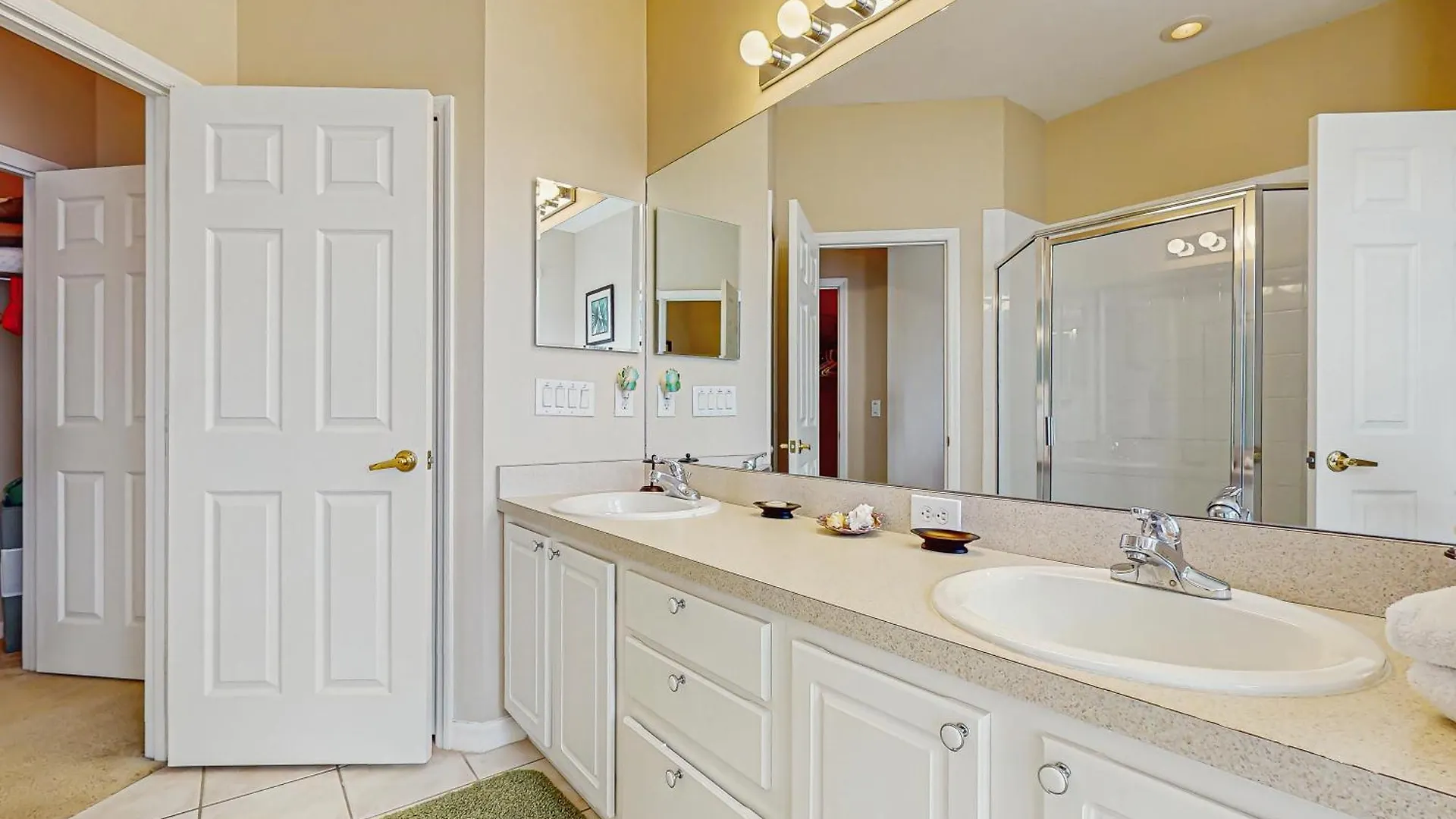 Windstar Villa Davenport