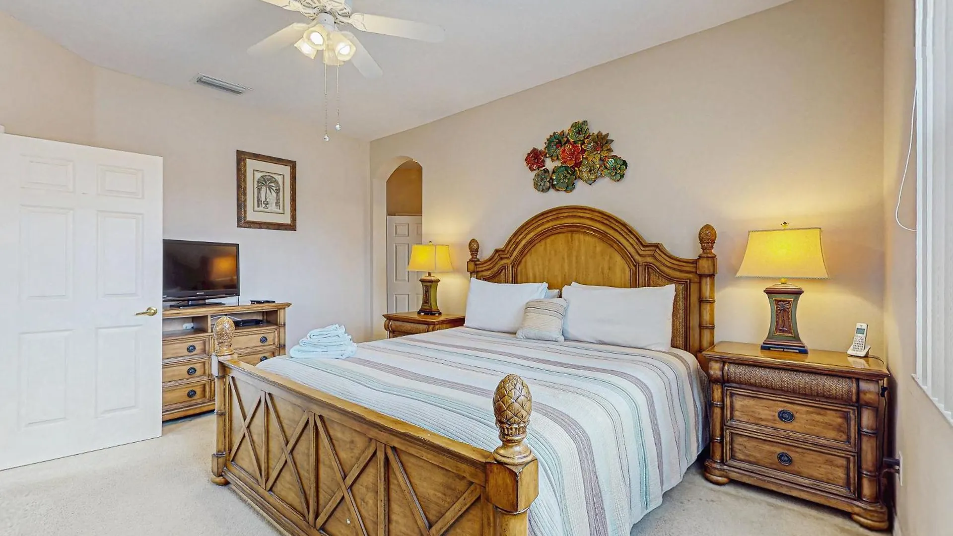 Windstar Villa Davenport